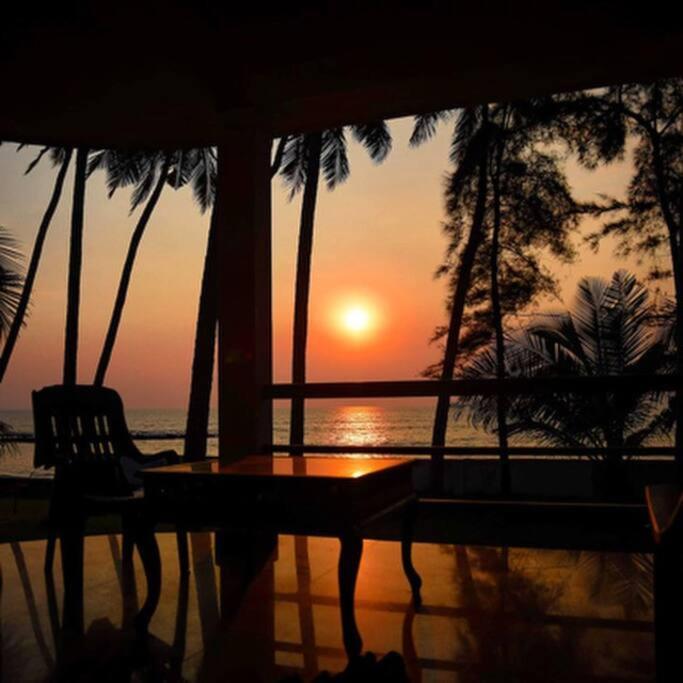 Baywatch By Grha - A Picturesque Beachfront Villa Kozhikode Exterior foto
