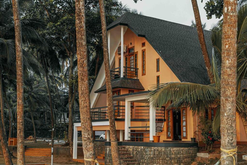 Baywatch By Grha - A Picturesque Beachfront Villa Kozhikode Exterior foto