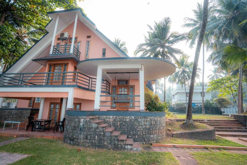 Baywatch By Grha - A Picturesque Beachfront Villa Kozhikode Exterior foto