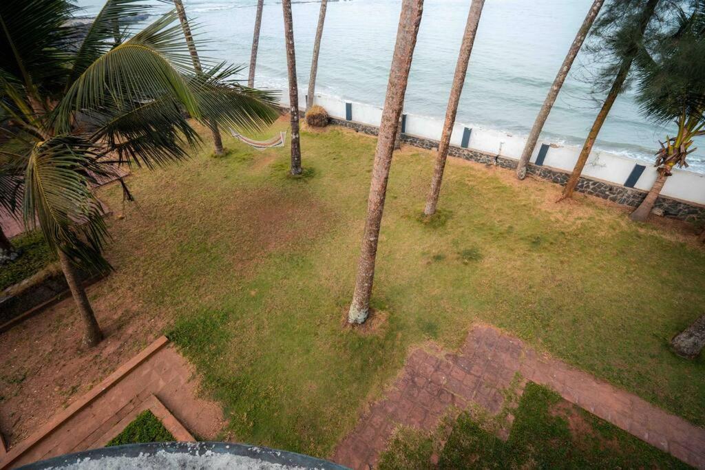 Baywatch By Grha - A Picturesque Beachfront Villa Kozhikode Exterior foto